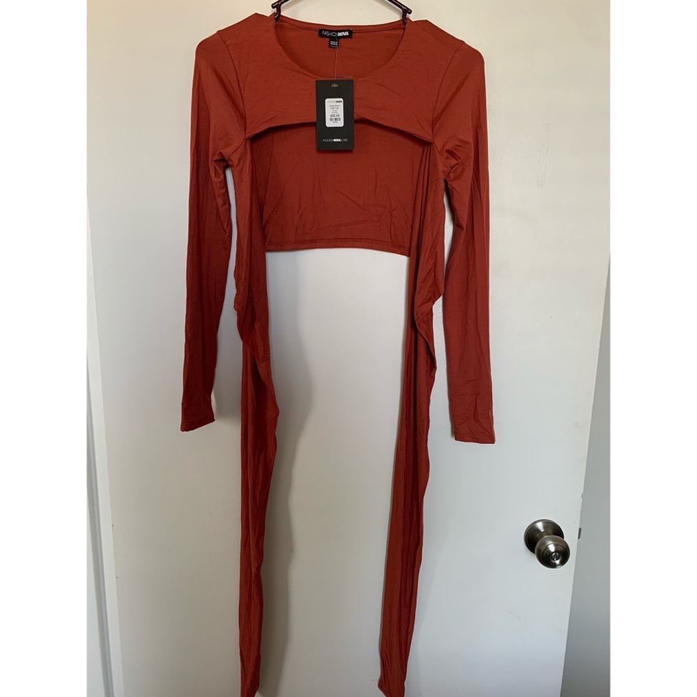 NWT! Fashion Nova Flirty Brick Red Tie Up Top - Picture 5 of 8